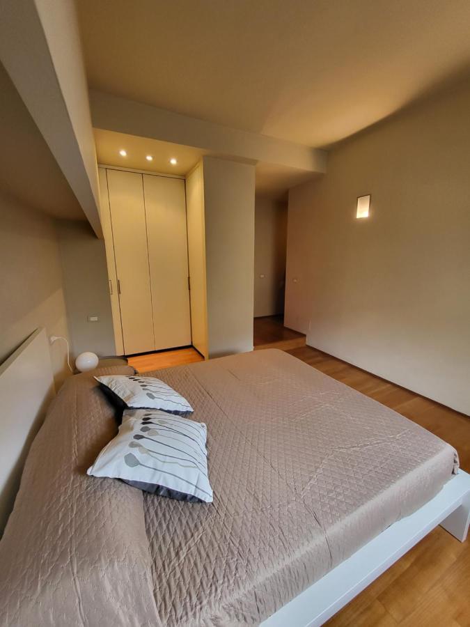 Greige Apartment Специя Екстериор снимка