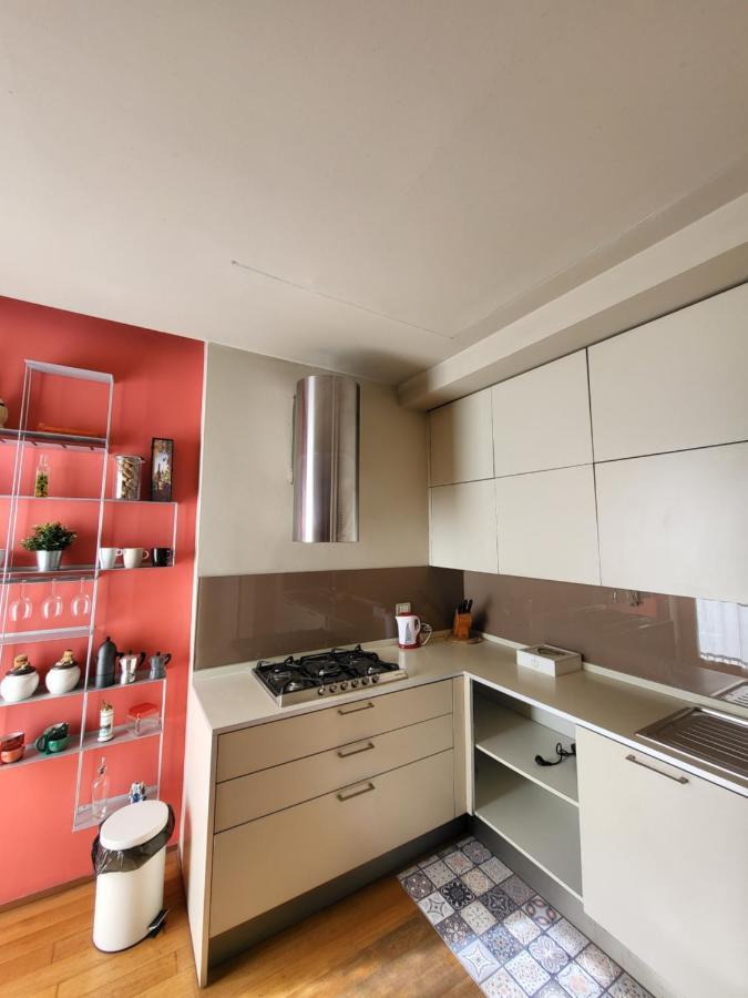 Greige Apartment Специя Екстериор снимка