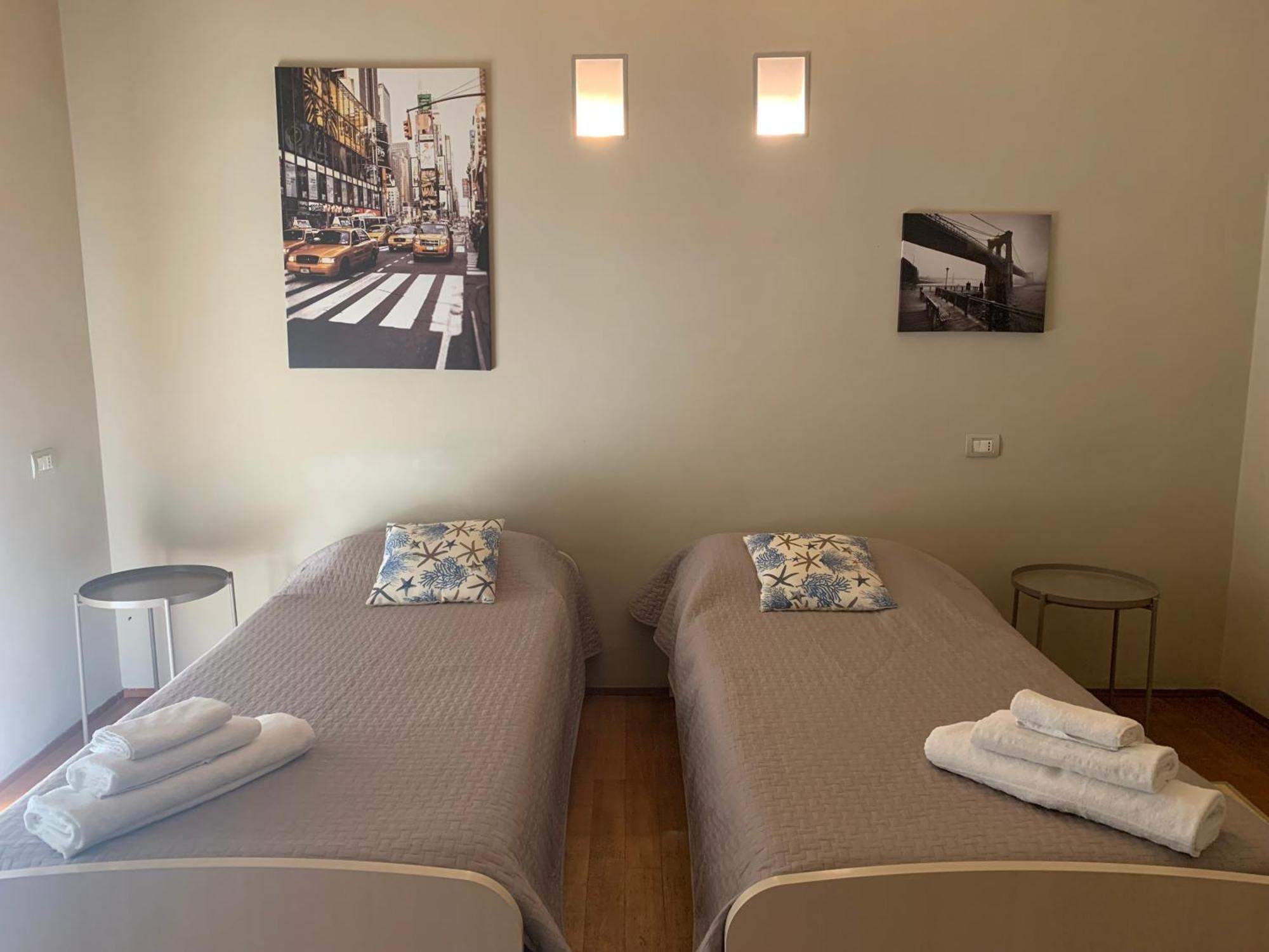 Greige Apartment Специя Екстериор снимка
